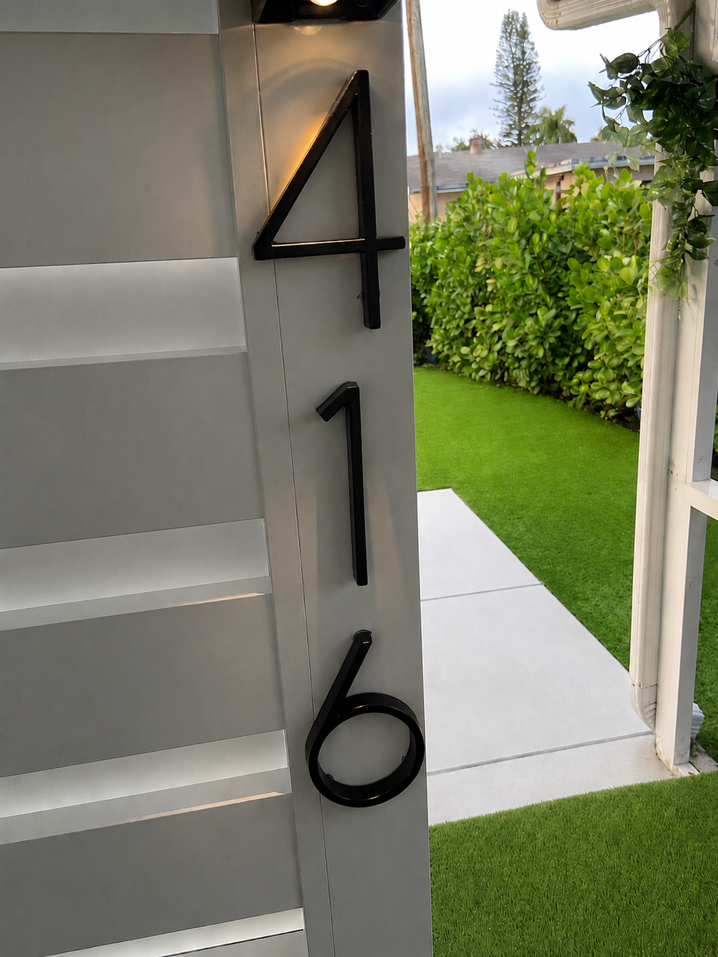 Shadow Aluminum Mailbox